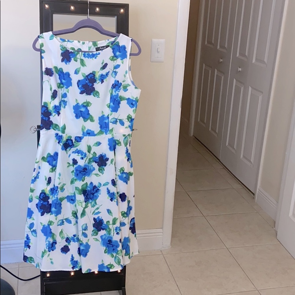 Skater dress